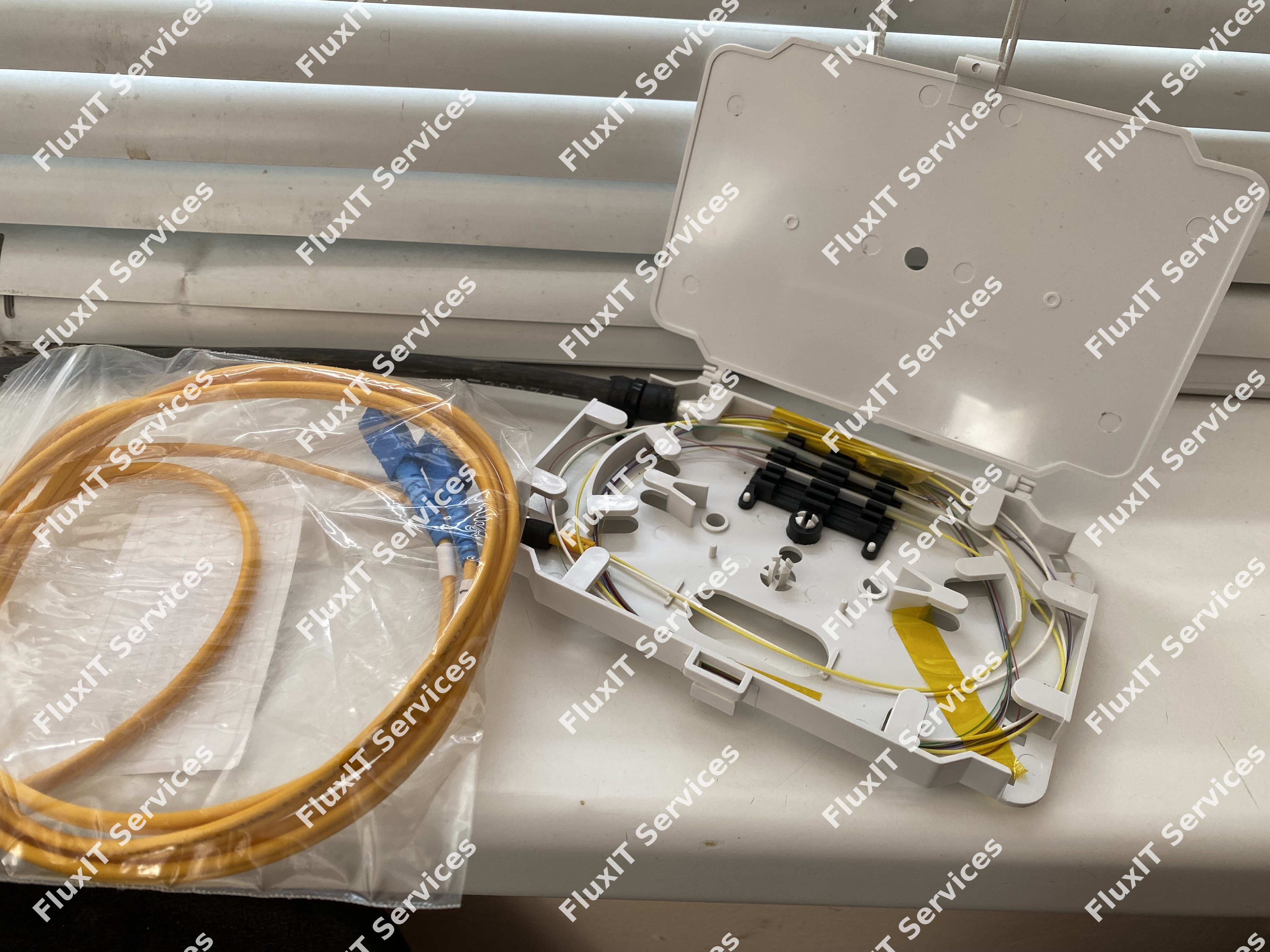 4 Core Singlemode Fiber Optic Splicing with SC UPC Pigtails